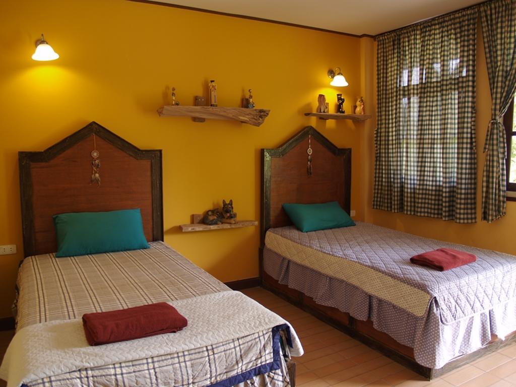 Cowboy Farm Resort Pattaya Banhuajjaj Kültér fotó
