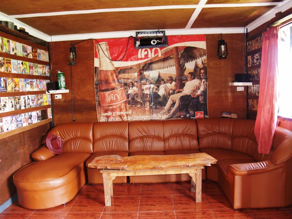 Cowboy Farm Resort Pattaya Banhuajjaj Kültér fotó